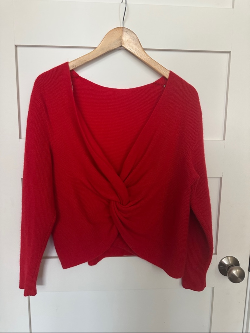 Club Monaco Red V-Neck Twist-Front Cashmere Sweater